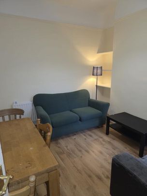 Room's To Let, 68 Tates Avenue, Belfast, BT9 7BY - Photo 1