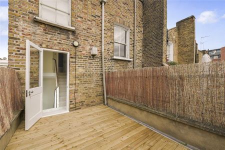 3 bedroom apartment to rent - Photo 3