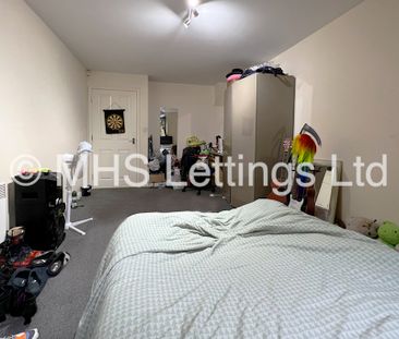 4 Bedroom Flat for rent in Abbots Mews - Photo 4