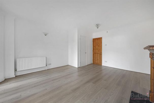 2 bedroom end of terrace house to rent - Photo 1