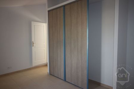 Location Appartement 2 pièces 42m² - Photo 4