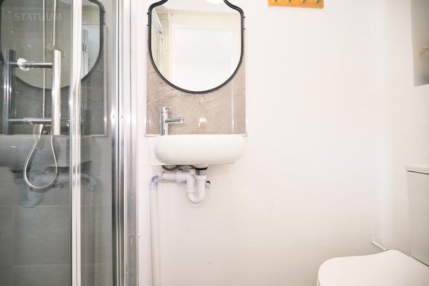 6 bedroom house share to rent - Photo 1