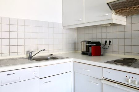 Geschmackvoll möblierte Maisonette mit Terrasse im Friesenviertel - Photo 3