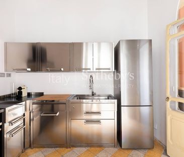 Elegante appartamento a Chiaia - Photo 5