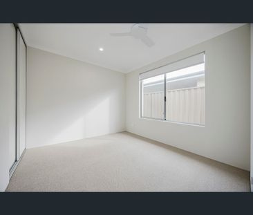 8B Petronas Parkway, Yanchep, WA 6035 - Photo 4