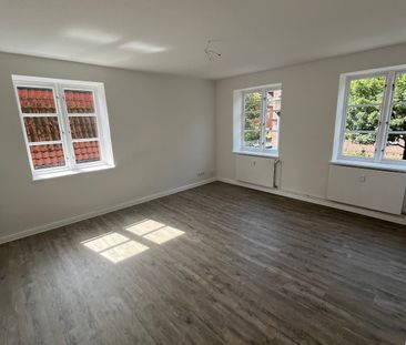 ***Frisch sanierte 2-Zimmer-Wohnung in denkmalgeschützem Altbau*** - Foto 5