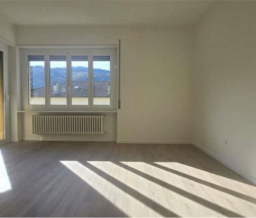 Three-room apartment in the center of Chiasso, first floor - Foto 6