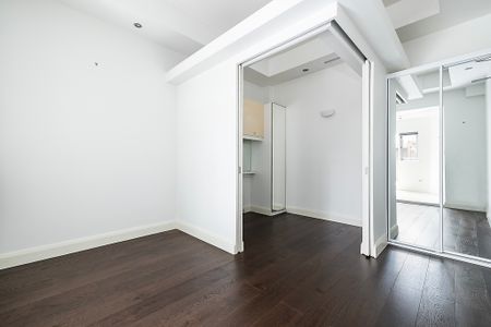 Studio in a boutique block - Photo 5