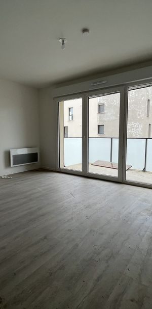 Location Appartement 1 pièce 30m² MAROMME 76150 - Photo 1