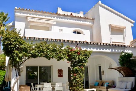 House in Marbella, Costa del Sol - Photo 2