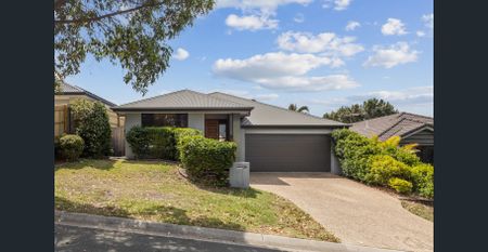 Comfortable Family Living - Photo 5