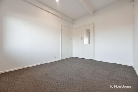 8/11 Toorak Avenue, CROYDON - Photo 2