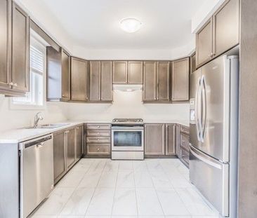 For Lease - 436 Wheat Boom Drive, Oakville, Ontario - Photo 5