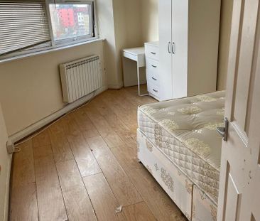 2 bedroom apartment to rent - Photo 6