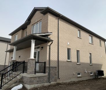 For Lease - 23 Amber Drive, Wasaga Beach, Ontario - Photo 1