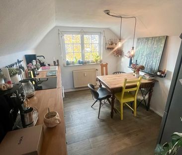 Schöne Dachgeschosswohnung - Photo 1