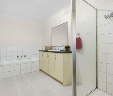 Thinking of selling? Contact our agent - Photo 6