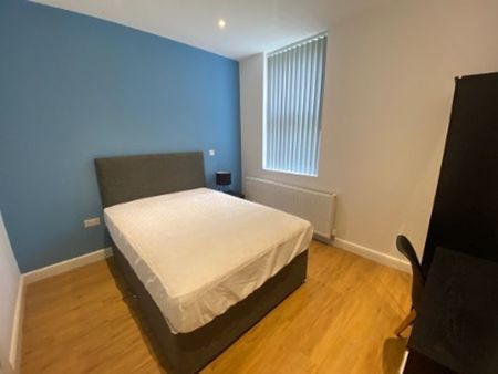 Hawarden Avenue, Liverpool - Photo 3