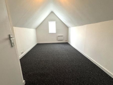 3 bedroom apartment to rent - Photo 4