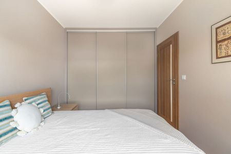 Przestronne mieszkanie na wynajem - Rataje 56.46 m² - Zdjęcie 4