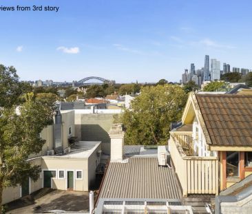 Large 3-Bedroom House with Garage in the Heart of Balmain Village -... - Photo 4