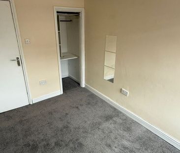 3 Bed Flat, Oxford Road, RG1 - Photo 1