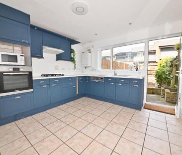 3 bedroom townhouse to rent - Photo 3