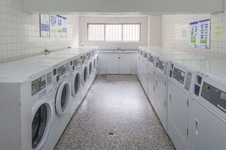 4555 Bonavista Avenue - Photo 2