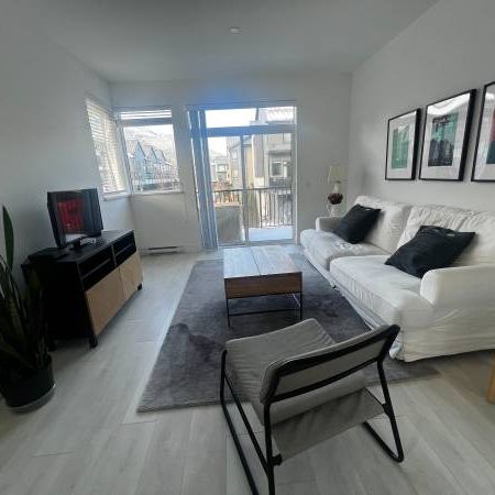 2-Bedroom Flex 3-Bath plus Flex Corner Townhouse w/ Iconic Views - Photo 4