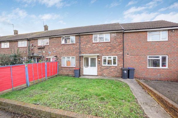 1 bedroom in a house share to rent - Photo 1