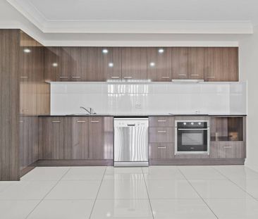 Modern Unit, Perfect for One! - Photo 2