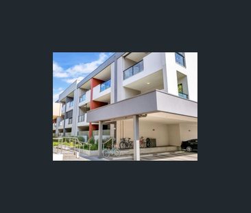 Spacious modern unit in prime location - Photo 5