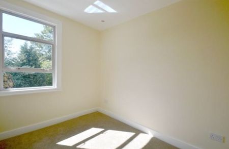 3 Bed Terraced House, Sydenham Road, CR0 - Photo 5