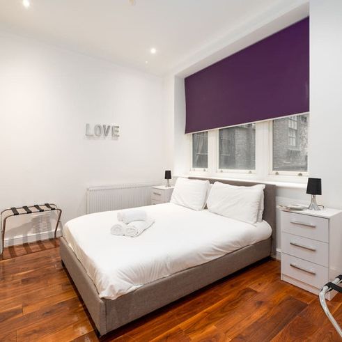 Fleet Street - Photo 1