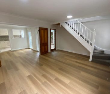 “STUNNING RENOVATED 3BR TOWNHOUSE WITH LOCK UP AUTO GGE ONLY METERS... - Photo 1