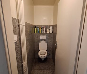 Logement situé au centre-ville - Photo 5