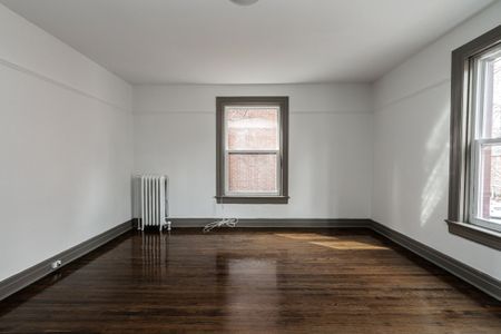 16 St. Joseph - Photo 3