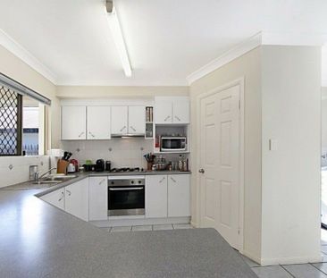 31 Lakewood Drive, Idalia - Photo 2