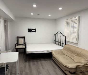 For Lease - 76 Topham Crescent Unit# Bsmt, Richmond Hill, Ontario - Photo 2