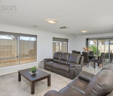 1/20 St Pauls Place Gobbagombalin NSW - Photo 6