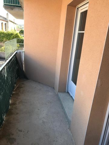 Location Appartement 4 pièces 69m² MONISTROL SUR LOIRE 43120 - Photo 3
