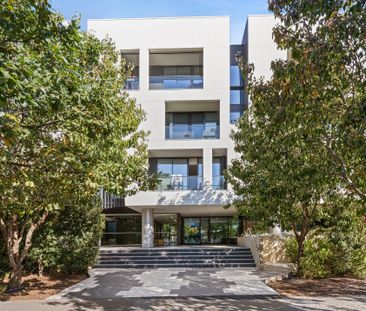 Modern 2-Bedroom Apartment with Natural Light and Convenient Location - Photo 1