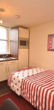 1 Bed - Kirkgate, Oldgate, Town Centre, Huddersfield - Photo 1