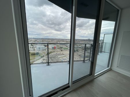 For Lease - 36 Zorra Street Unit# 2802, Toronto, Ontario - Photo 3