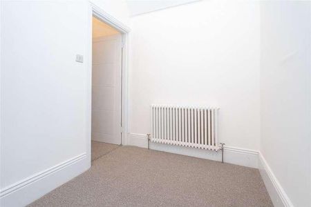 Bradshaw Road, Watford, Hertfordshire, WD24 - Photo 3