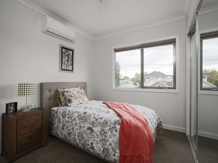 1/199 Woods Street, Newport VIC 3015 - House For Rent | Domain - Photo 3