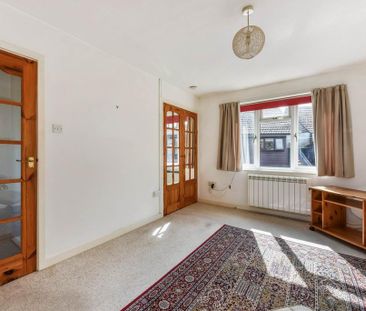 1 bedroom retirement property to rent - Photo 3