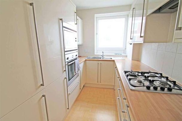 Grand Avenue, Hove, BN3 - Photo 1