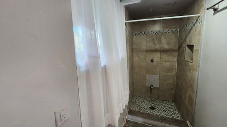 For Lease - 59 Sunforest Drive Unit# Bsmt, Brampton, Ontario - Photo 2