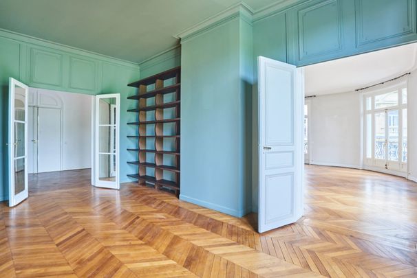 Appartement • Chaillot - Photo 1